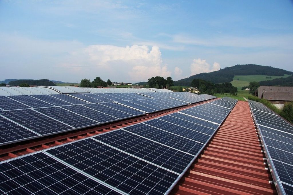 La manutenzione del fotovoltaico per le aziende è essenziale.